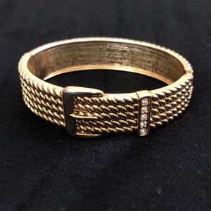 Gold bracelet w/ sparkly buckle